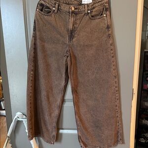 Gap Wide-Leg Brown Denim Jeans baggy mid rise. Never worn.